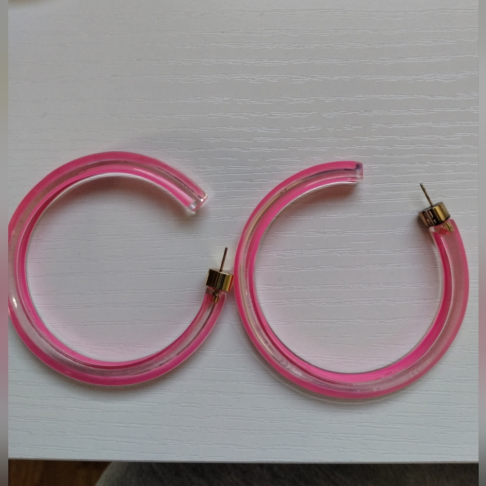 Alison Lou Lucite Jelly Pink Hoop Earrings Medium - Picture 10 of 10